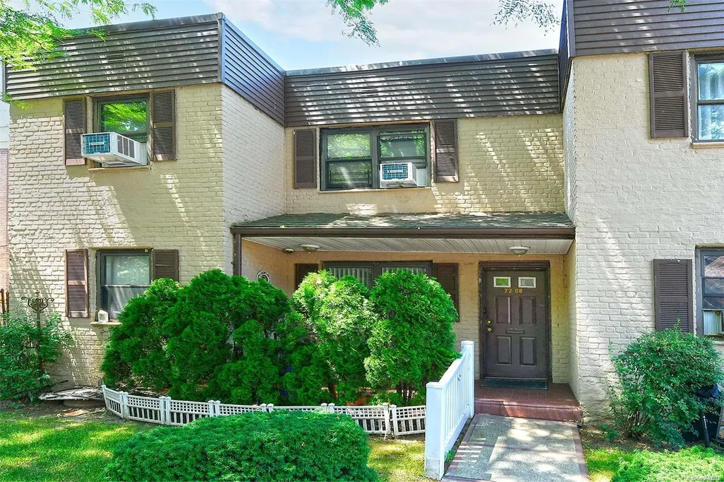 72-08 150th Street Flushing NY 11367