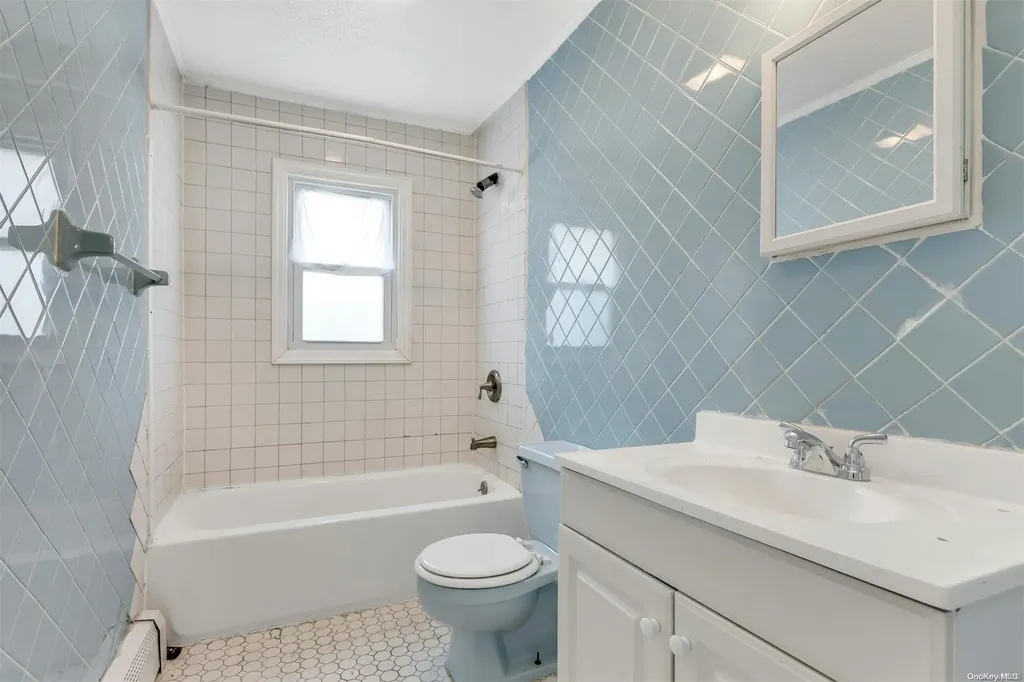8 Scott Avenue Deer Park NY 11729