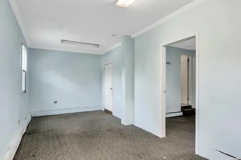 8 Scott Avenue Deer Park NY 11729