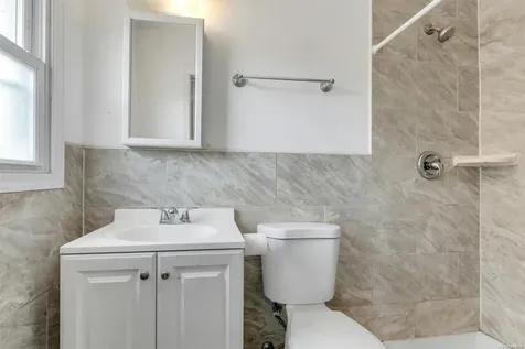 8 Scott Avenue Deer Park NY 11729