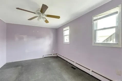 8 Scott Avenue Deer Park NY 11729