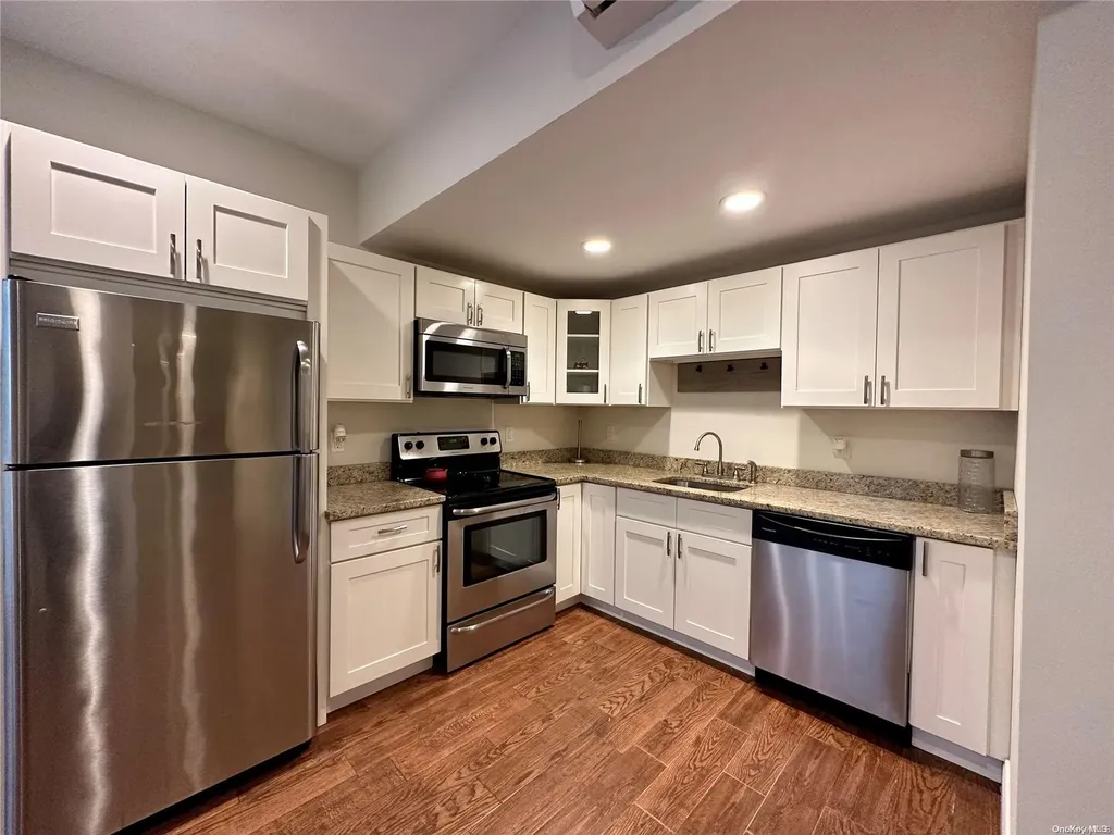 7 Thorman Lane Huntington NY 11743