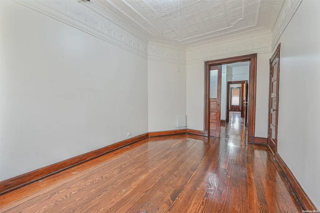 102 Shepherd Avenue Brooklyn NY 11208