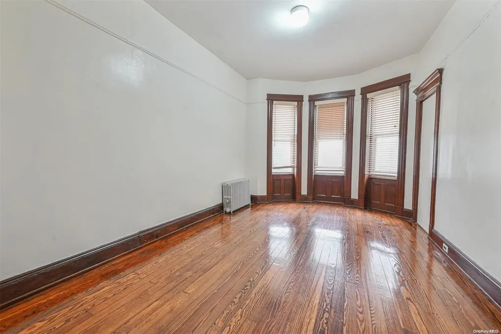 102 Shepherd Avenue Brooklyn NY 11208