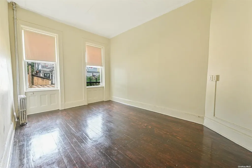 102 Shepherd Avenue Brooklyn NY 11208