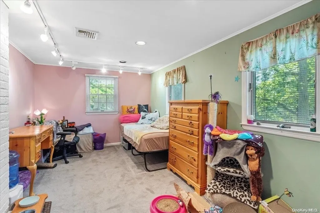 1504 Hewlett Avenue Hewlett NY 11557