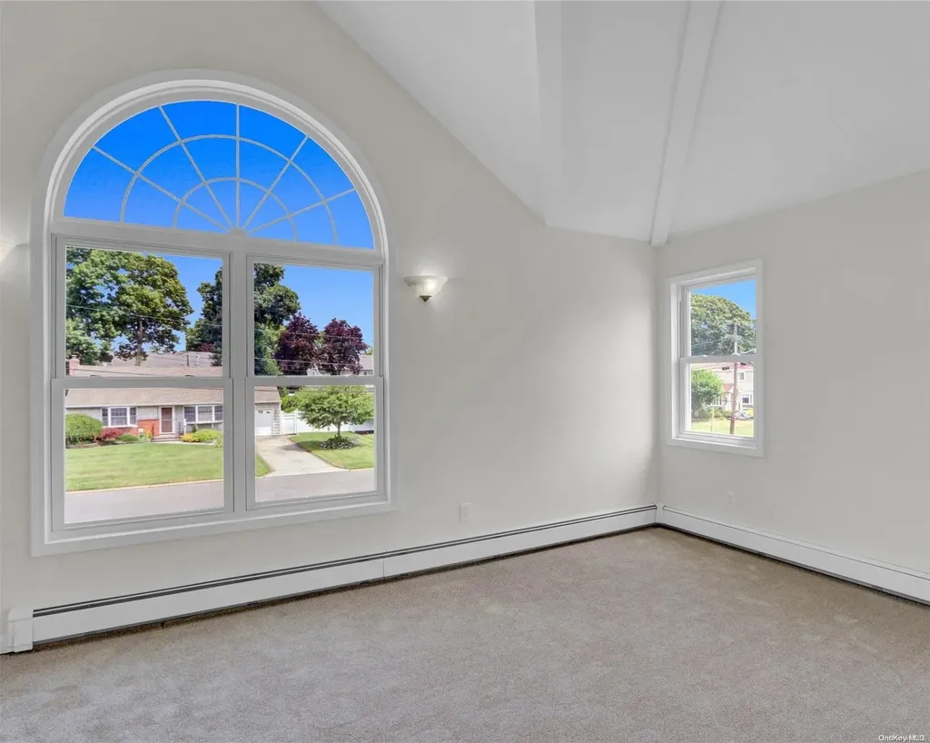 274 Curtin Avenue West Islip NY 11795
