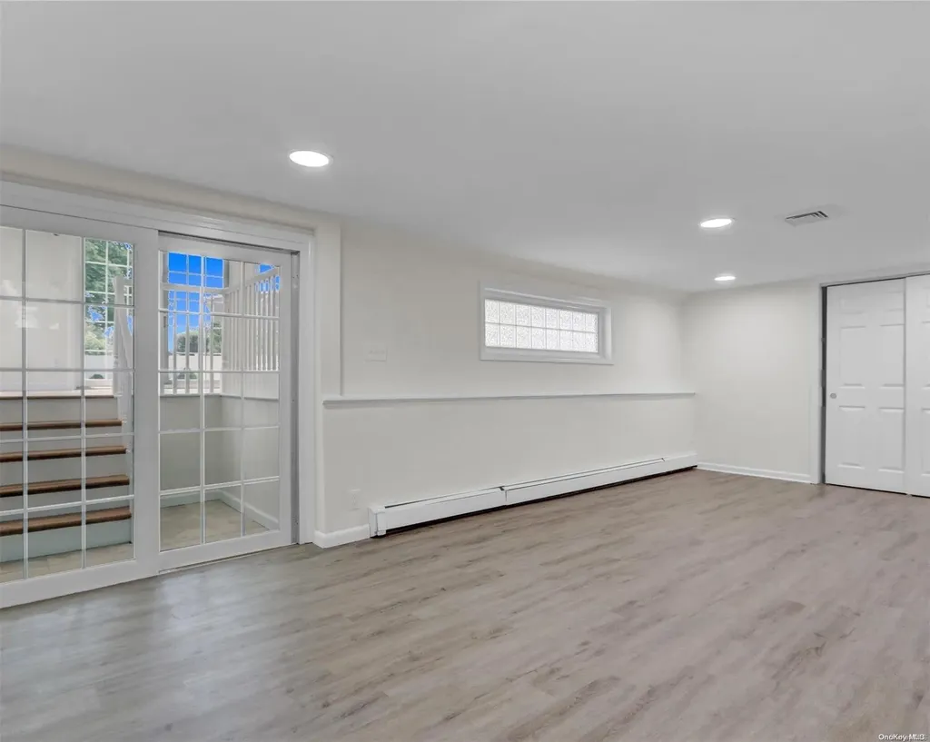 274 Curtin Avenue West Islip NY 11795