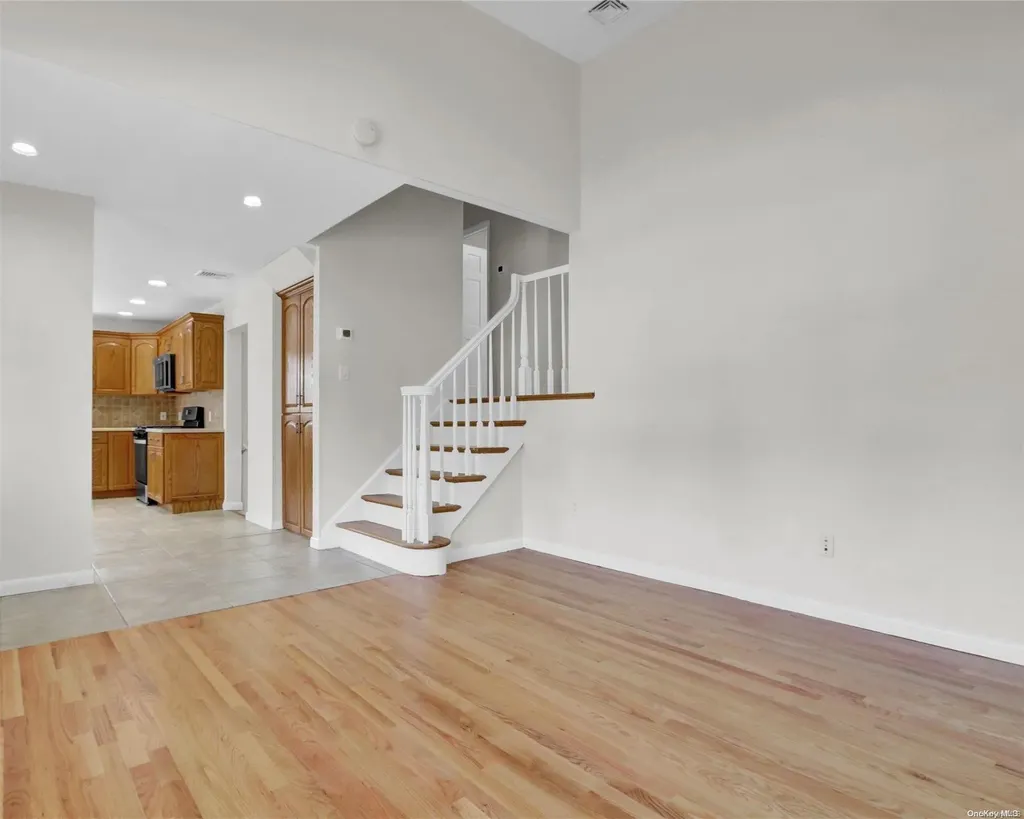 274 Curtin Avenue West Islip NY 11795