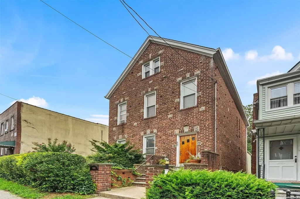 3345 Barker Avenue Bronx NY 10467