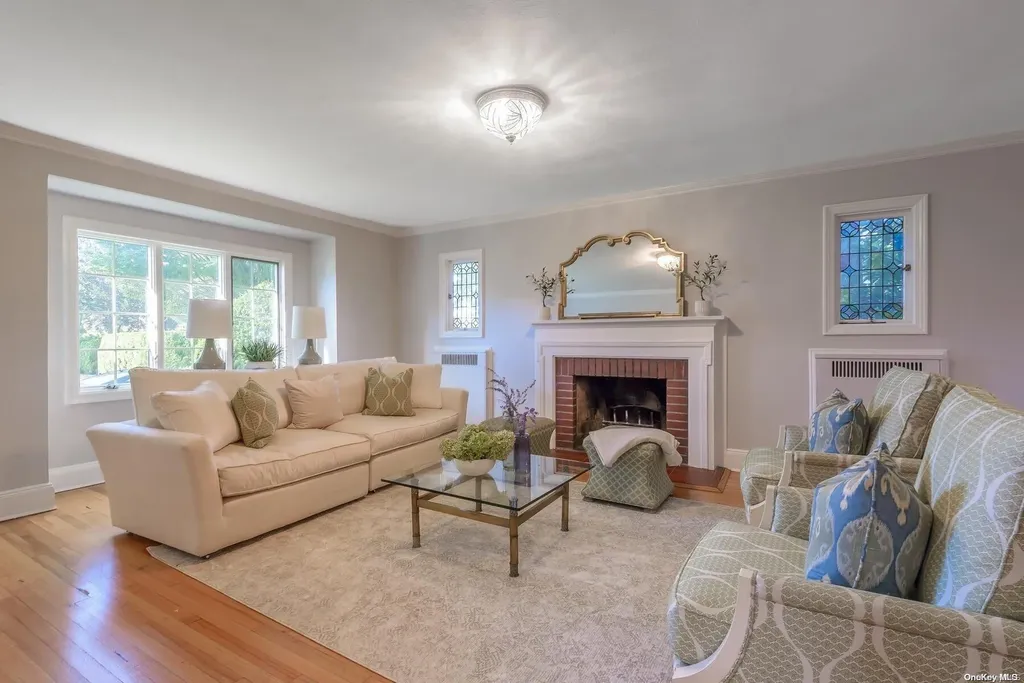 47 Shoreview Road Manhasset NY 11030