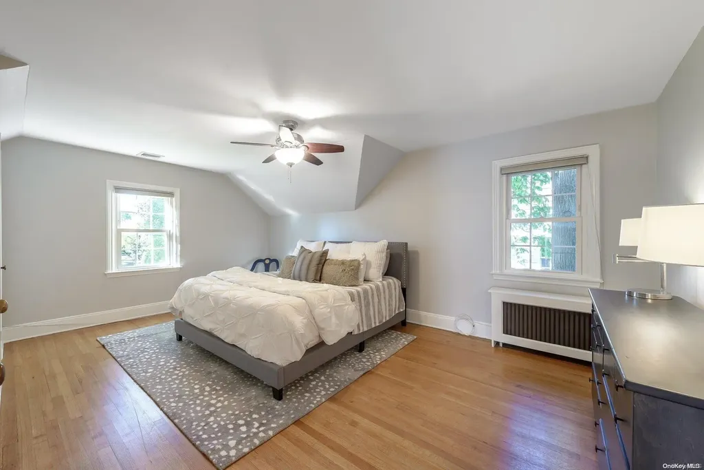 47 Shoreview Road Manhasset NY 11030