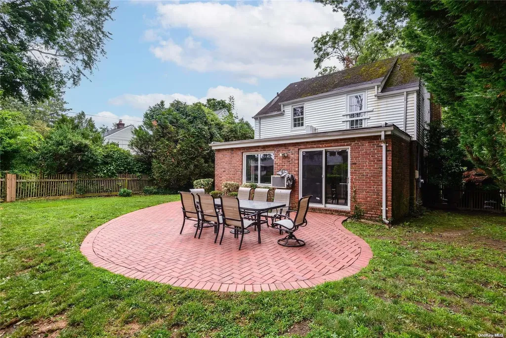 47 Shoreview Road Manhasset NY 11030