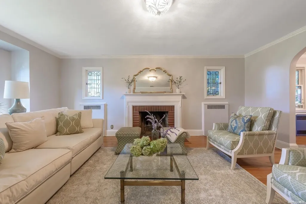 47 Shoreview Road Manhasset NY 11030