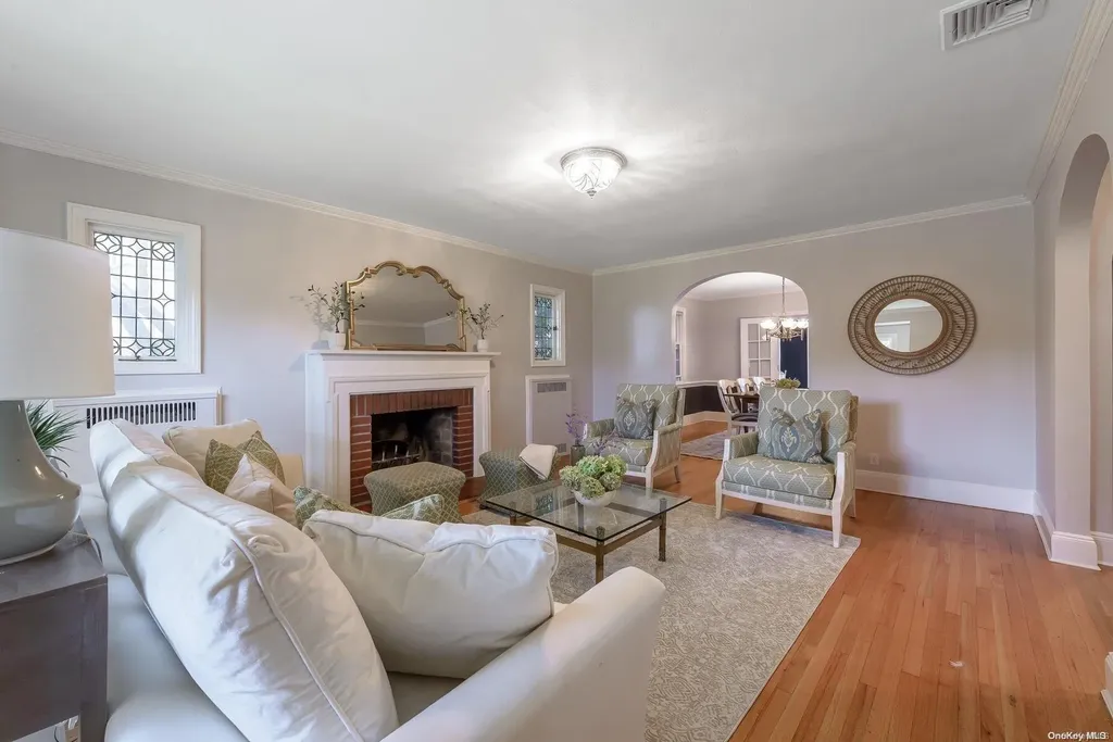 47 Shoreview Road Manhasset NY 11030