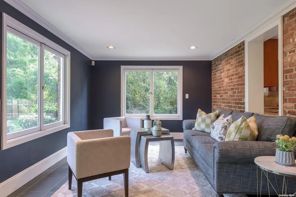 47 Shoreview Road Manhasset NY 11030