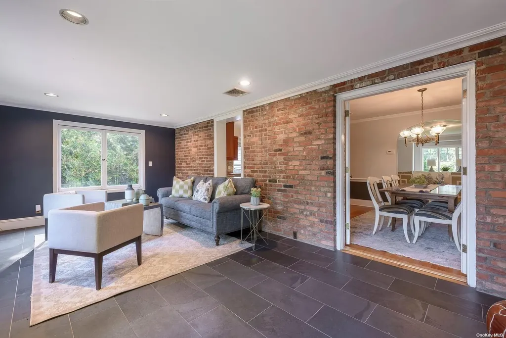 47 Shoreview Road Manhasset NY 11030