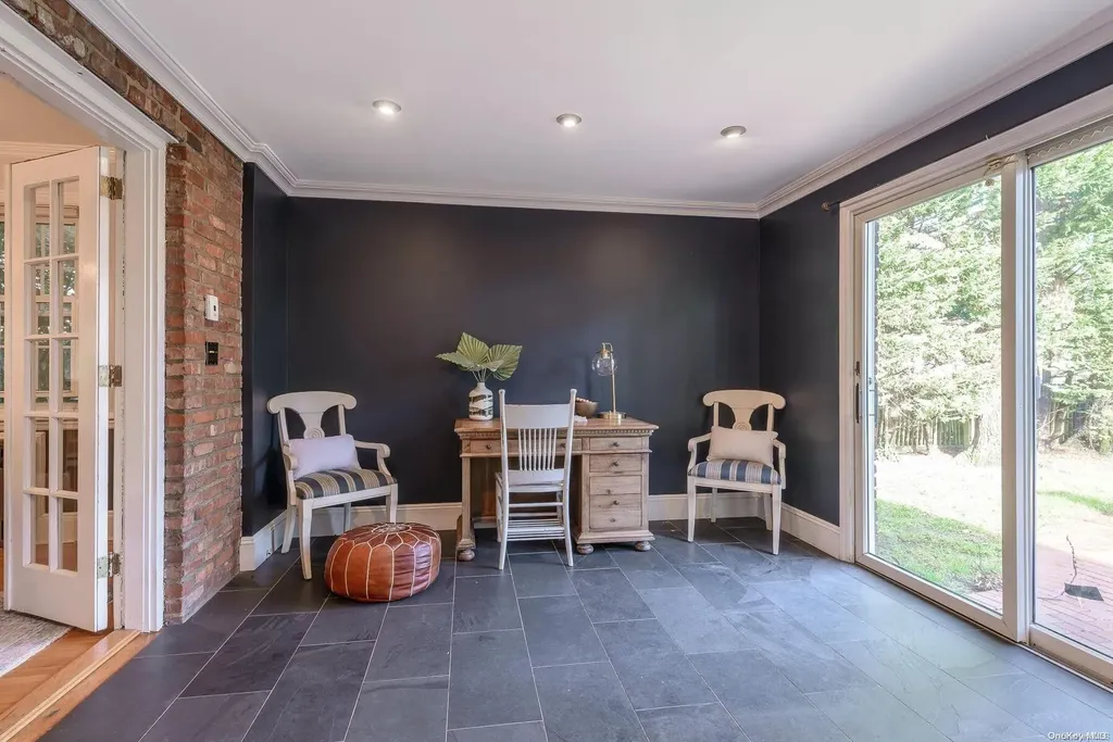 47 Shoreview Road Manhasset NY 11030