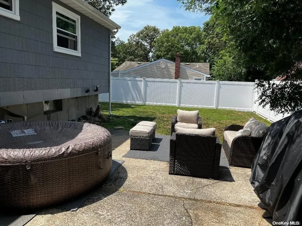 16 Wilson Avenue Selden NY 11784