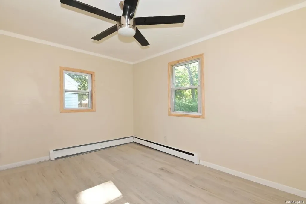 80 Norfleet Lane Coram NY 11727