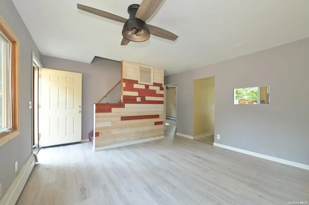 80 Norfleet Lane Coram NY 11727