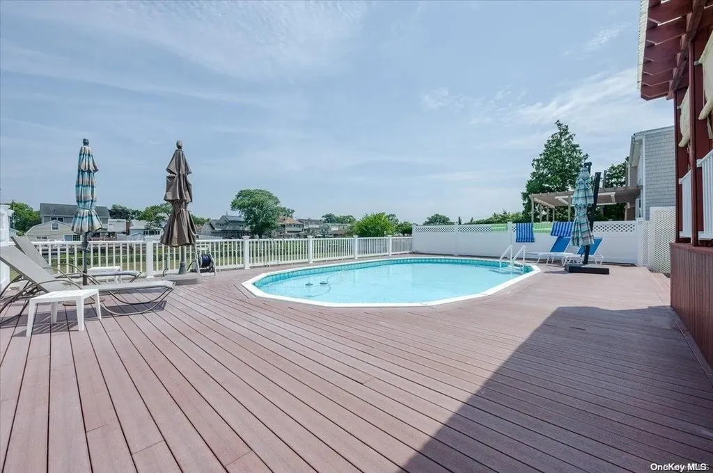 3271 Judith Lane Oceanside NY 11572