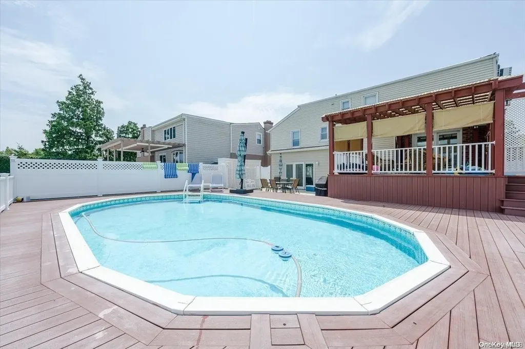 3271 Judith Lane Oceanside NY 11572