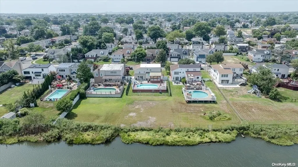 3271 Judith Lane Oceanside NY 11572