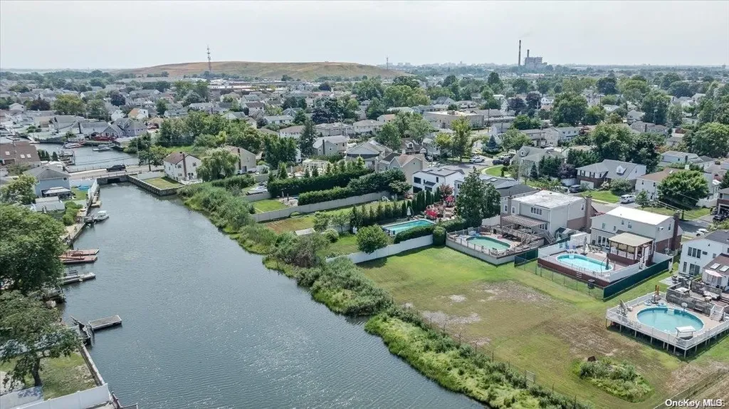 3271 Judith Lane Oceanside NY 11572