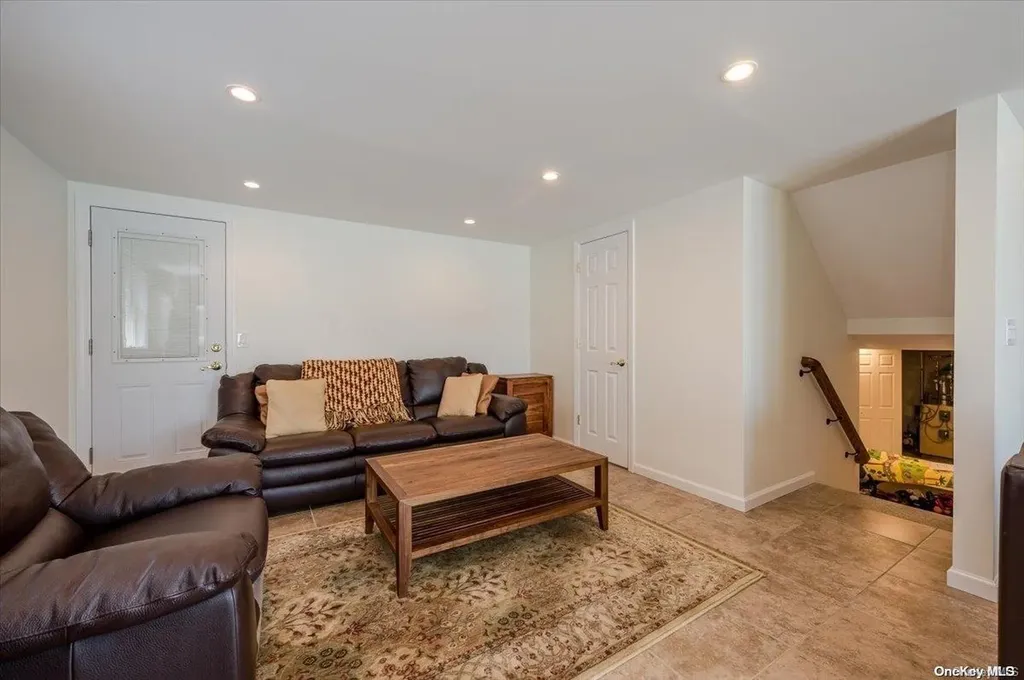 3271 Judith Lane Oceanside NY 11572