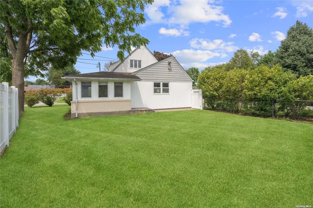 1 Ardis Lane Plainview NY 11803