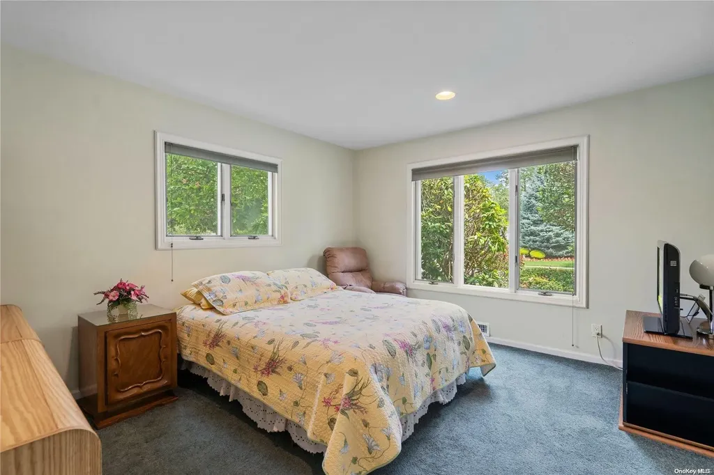 1 Ardis Lane Plainview NY 11803