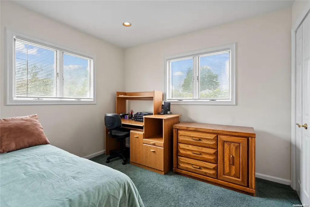 1 Ardis Lane Plainview NY 11803