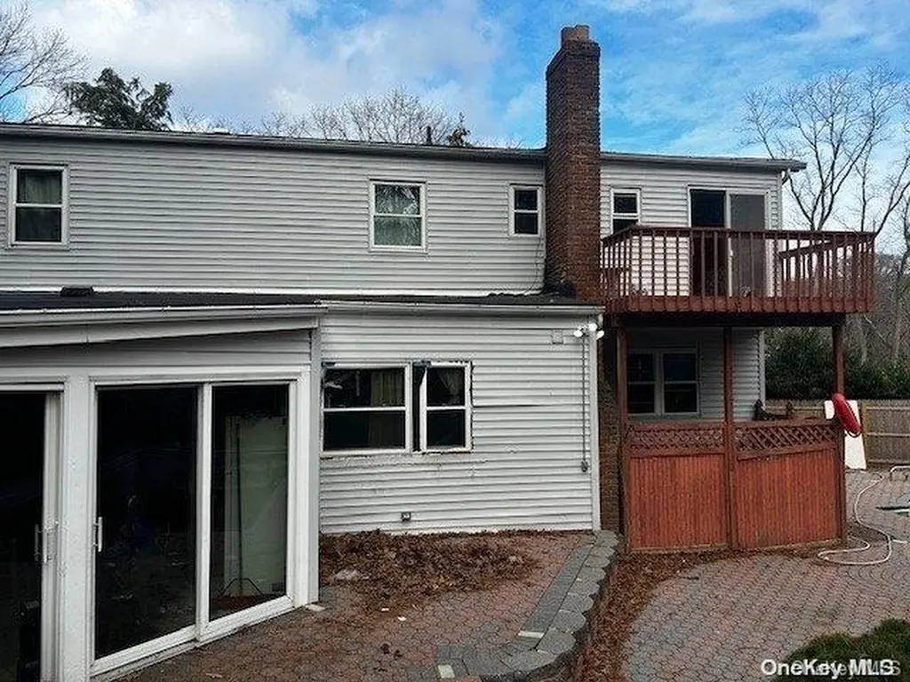 2 Faith Dix Hills NY 11746