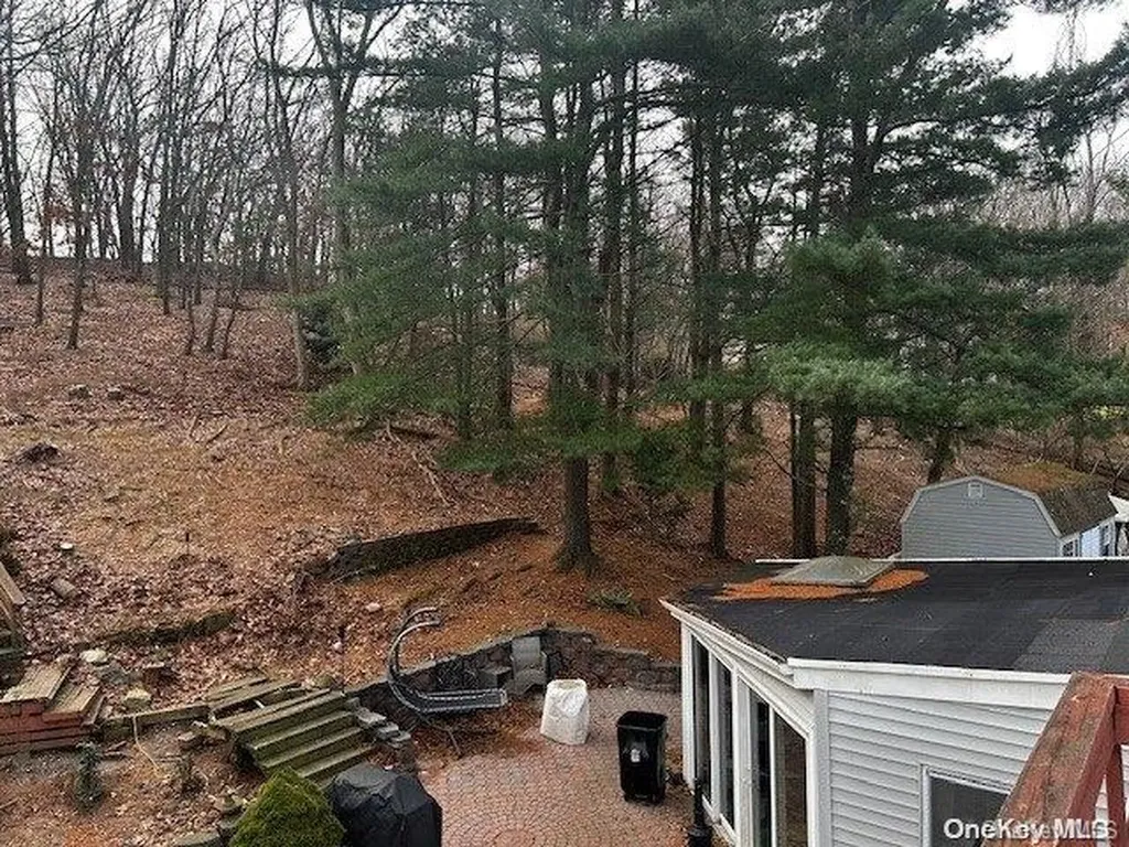 2 Faith Dix Hills NY 11746