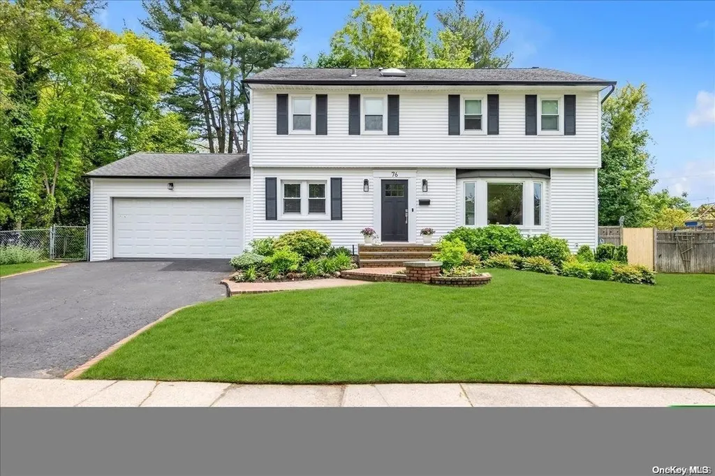 76 Moss Lane Jericho NY 11753
