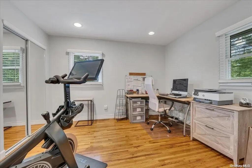 76 Moss Lane Jericho NY 11753
