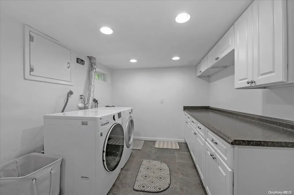 76 Moss Lane Jericho NY 11753