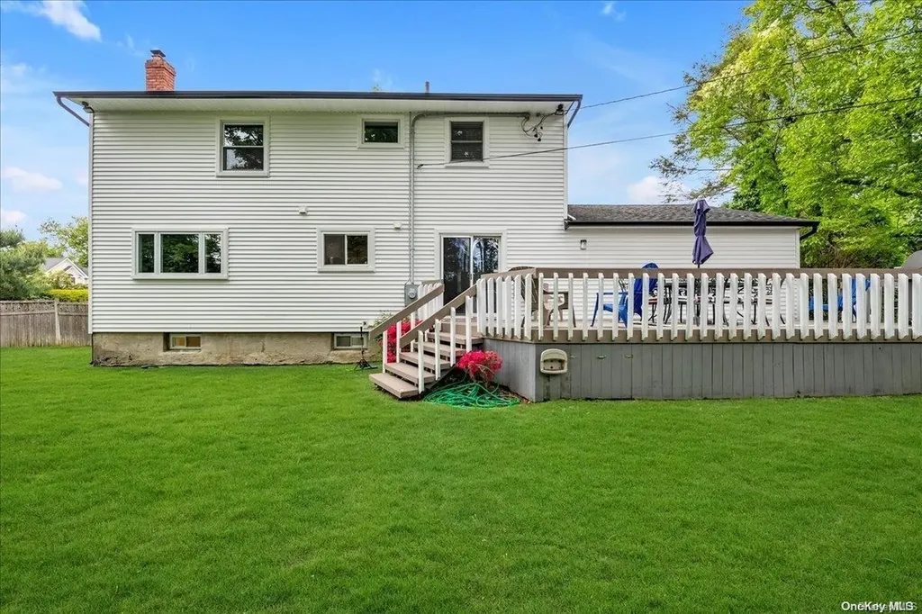 76 Moss Lane Jericho NY 11753