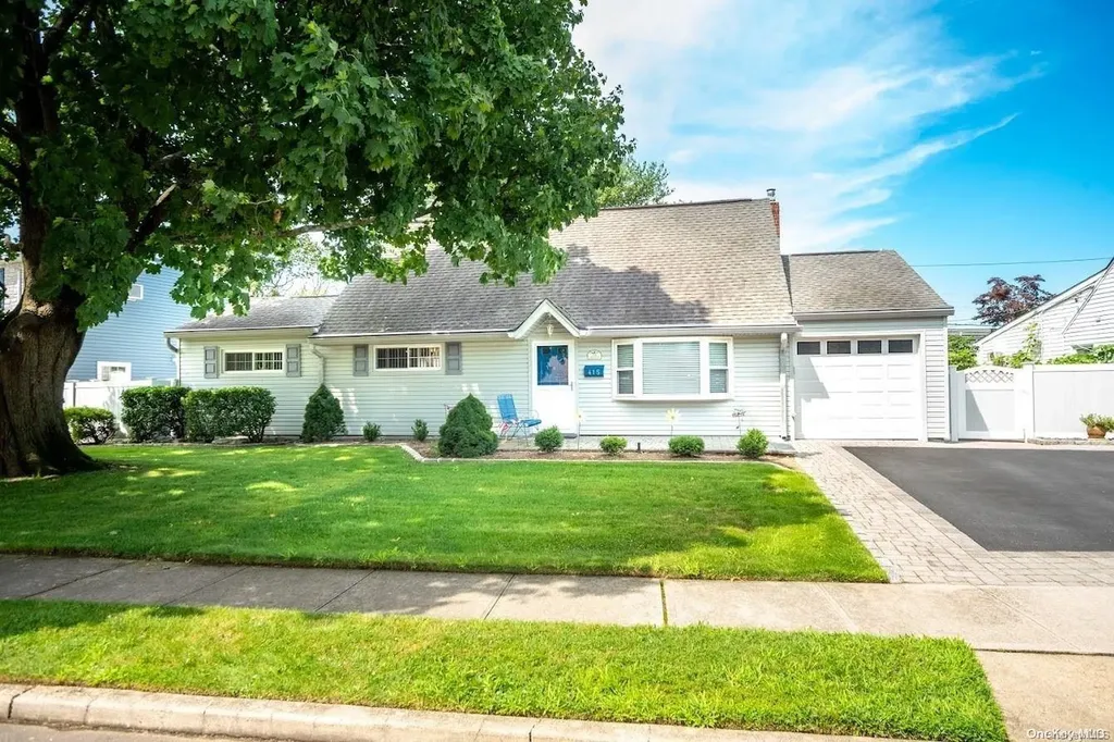 415 Cole Place Bethpage NY 11714