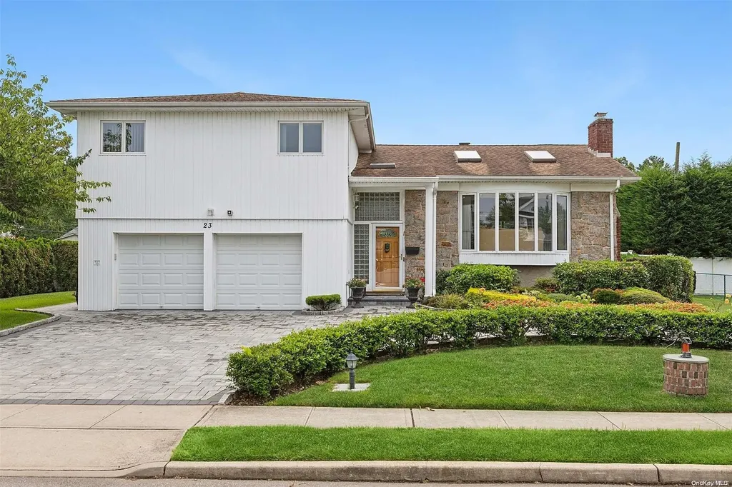 23 Steuben Drive Jericho NY 11753