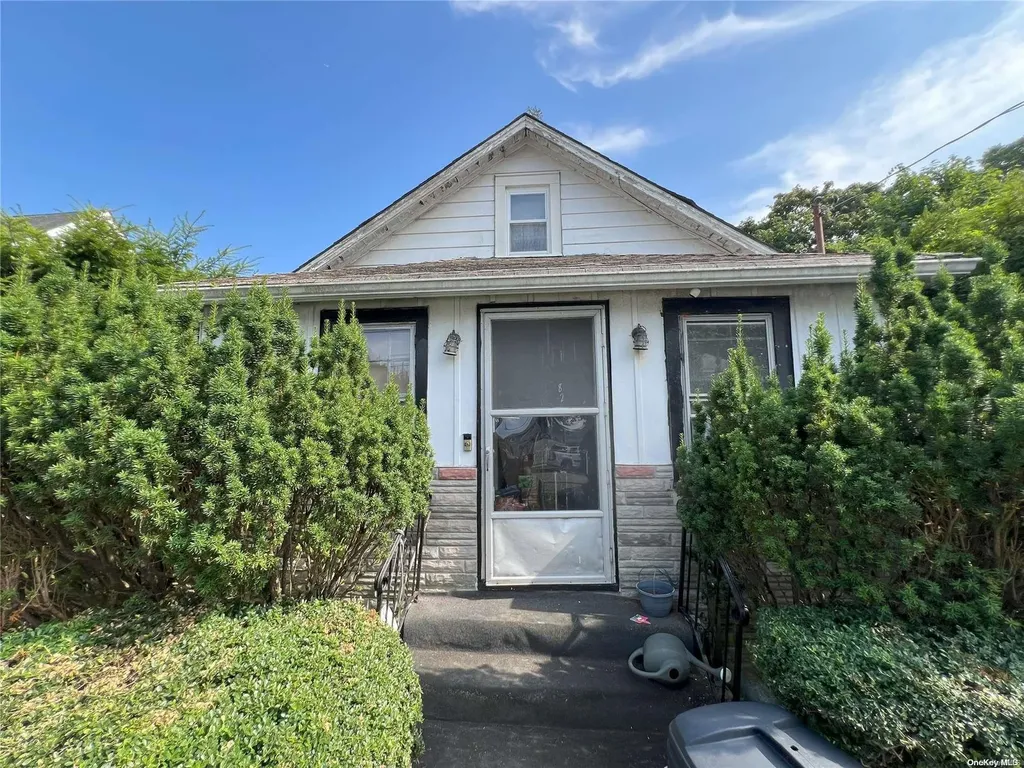 82 William Street Roosevelt NY 11575