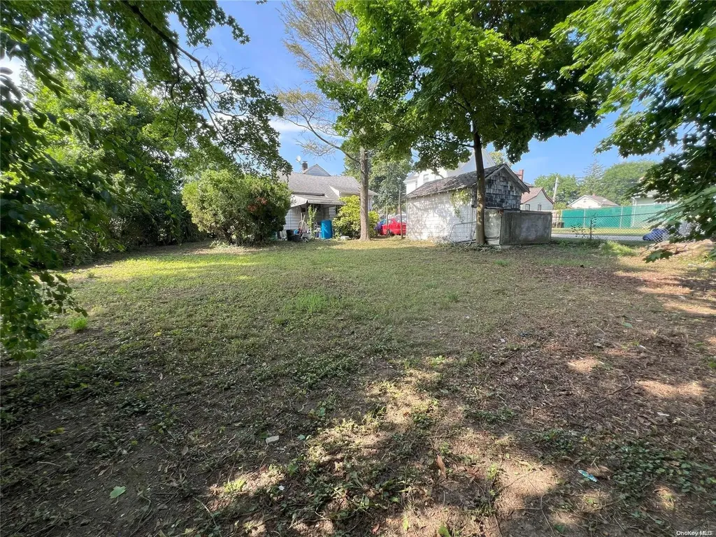 82 William Street Roosevelt NY 11575