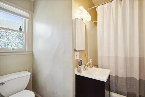 253 Sea Cliff Avenue Sea Cliff NY 11579