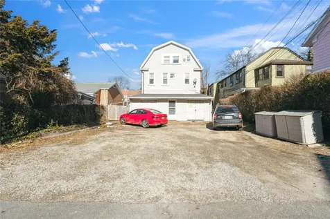 253 Sea Cliff Avenue Sea Cliff NY 11579