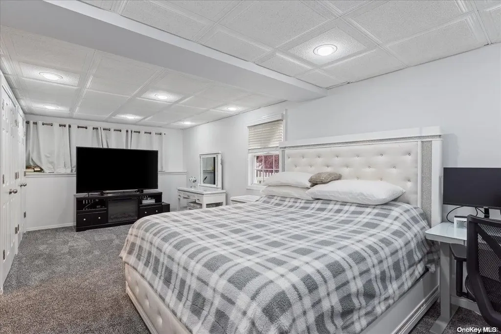 18 Nicole Lane Coram NY 11727