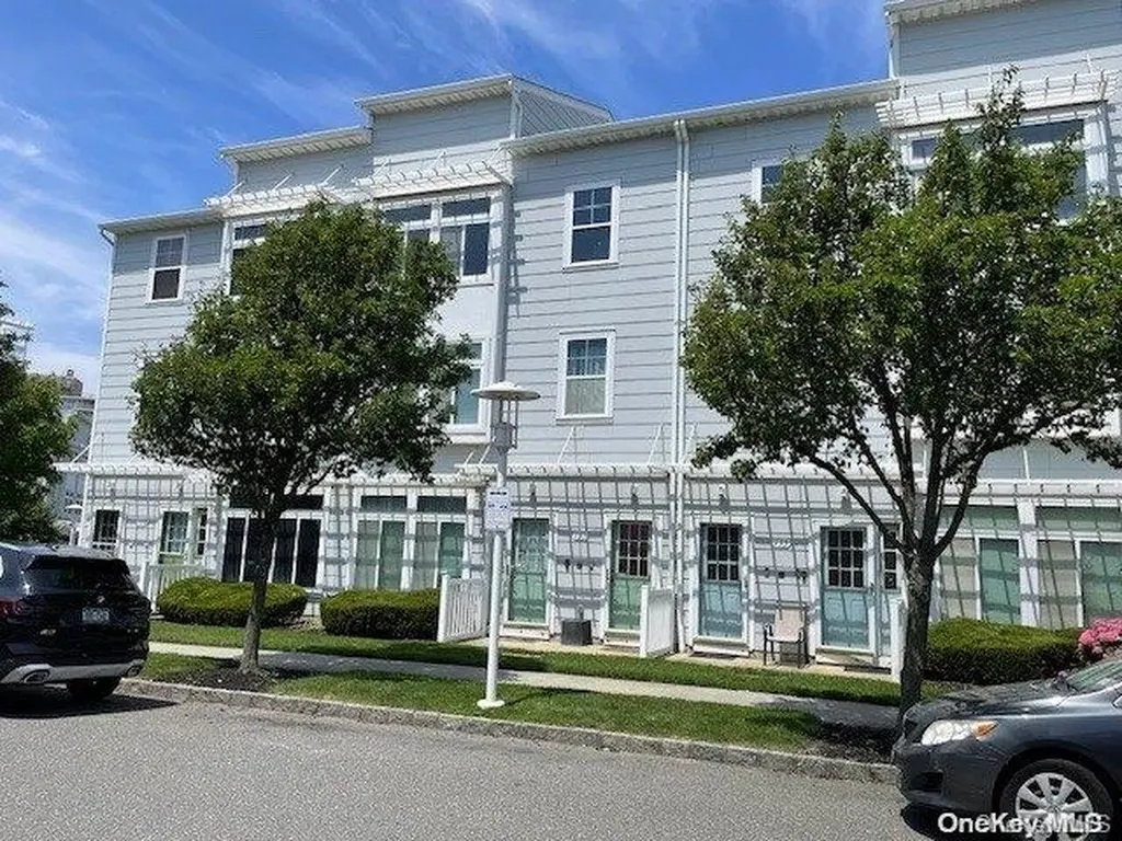 131 Meridian Boulevard Arverne NY 11692