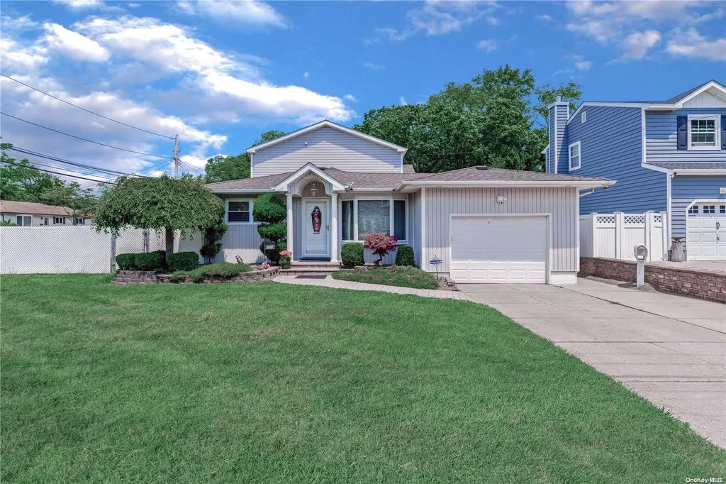 121 Central Avenue Deer Park NY 11729