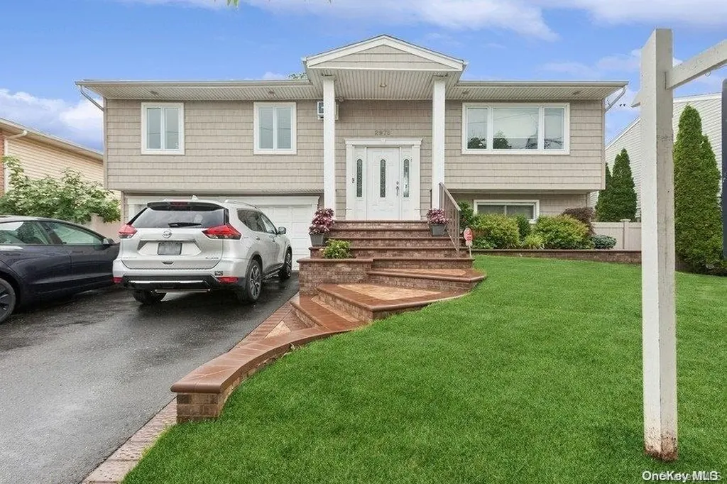 2976 Bond Drive Merrick NY 11566