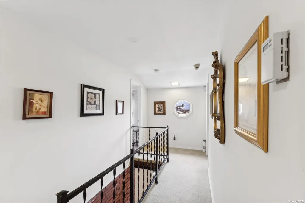 13 Spool Lane Levittown NY 11756